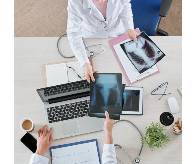 The doctors with x-rays of the lungs